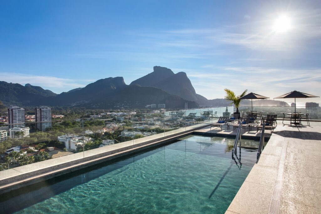 Rede Windsor oferece até 20% de desconto em hotéis do Rio e Brasília; veja onde reservar 3 Piscina Windsor Tower Rede Windsor oferece até 20% de desconto em hotéis do Rio e Brasília; veja onde reservar