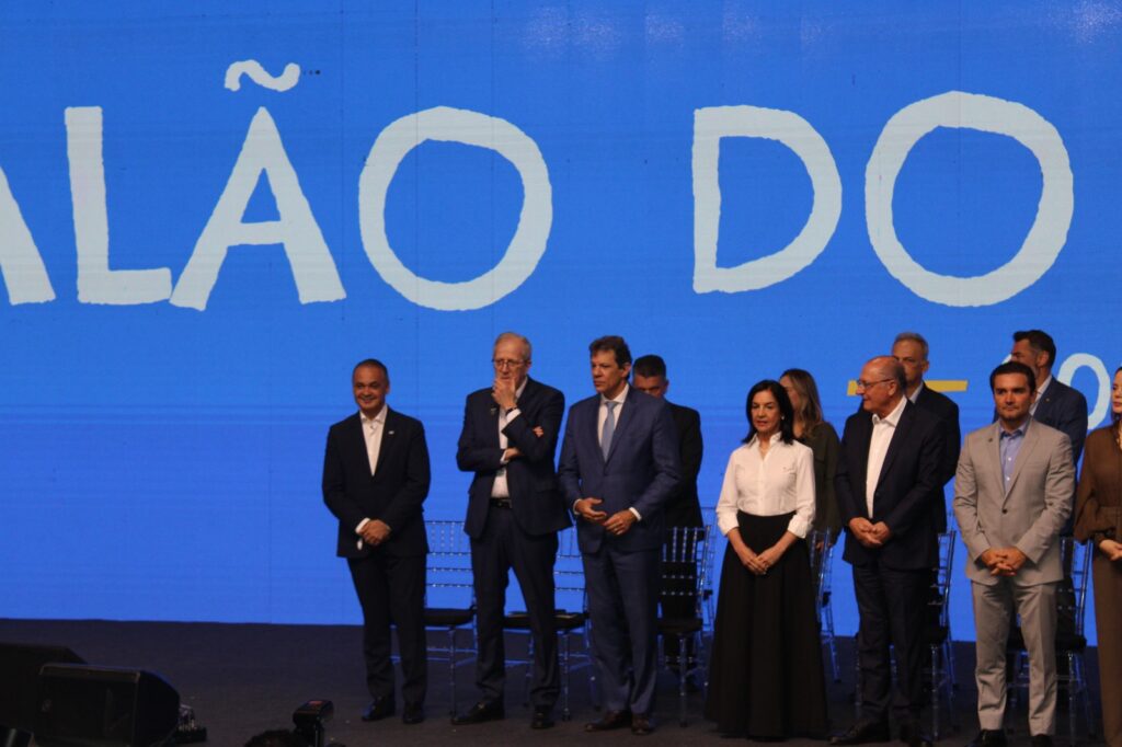 “Plano Brasis" é celebrado durante a abertura do Salão do Turismo