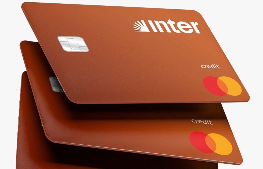 Inter lança cartão de crédito nos EUA com cashback e parcelamento sem juros