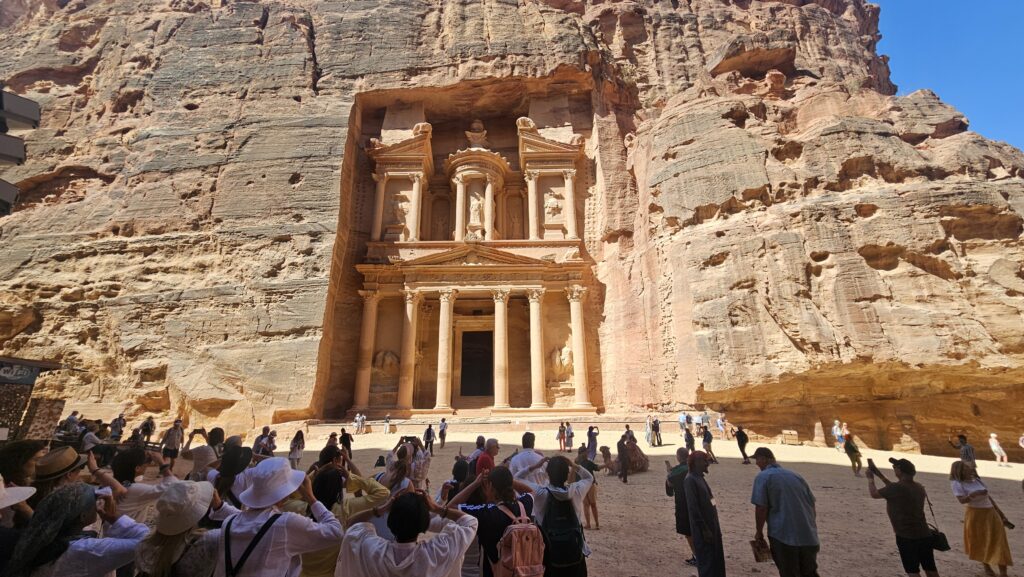 20250911 041928 Uma jornada por Petra, a maravilha do mundo em Jordânia mais visitada do Oriente Médio