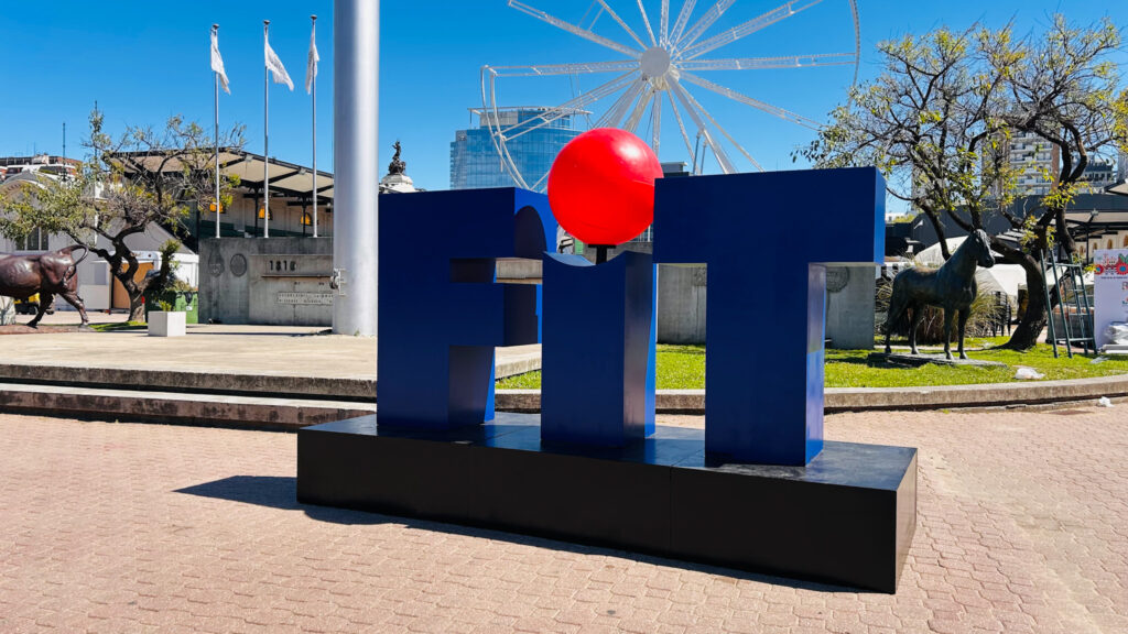 FIT 2025 avança nos preparativos finais, veja fotos A feira acontece até 30 de setembro e deve reunir 135 mil visitantes
