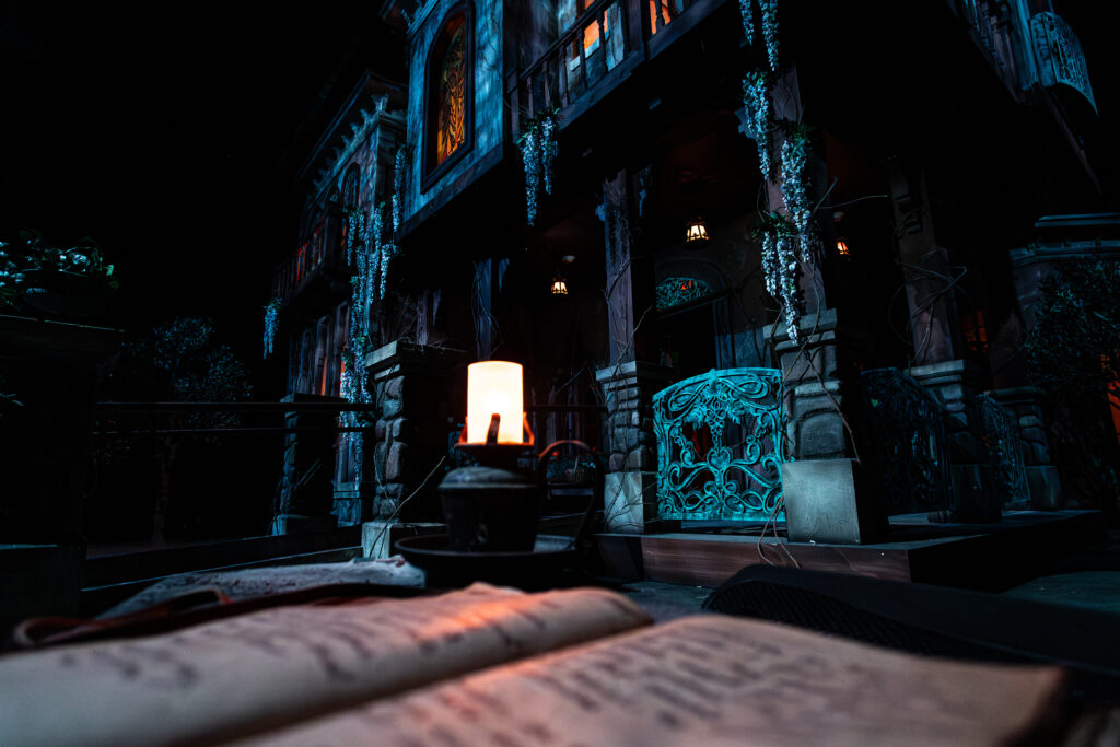 A Universal homenageia a America Latina com a casa El Artista A Spanish Haunting Halloween Horror Nights 2025: Como foi viver a noite mais assustadora e divertida da Universal