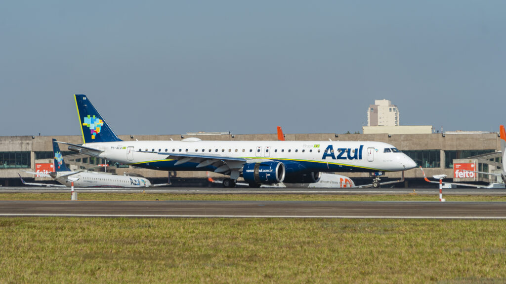 Azul recebe o primeiro de sete jatos Embraer 195-E2 previstos até o fim de 2025 Azul recebe o primeiro de sete jatos Embraer 195-E2 previstos até o fim de 2025