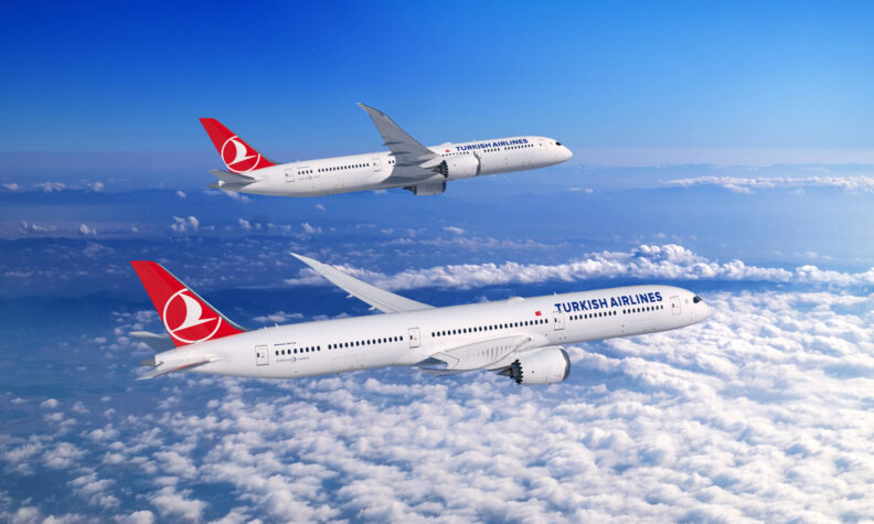 Turkish Airlines faz maior encomenda da sua história à Boeing Turkish Airlines faz maior encomenda da sua história à Boeing