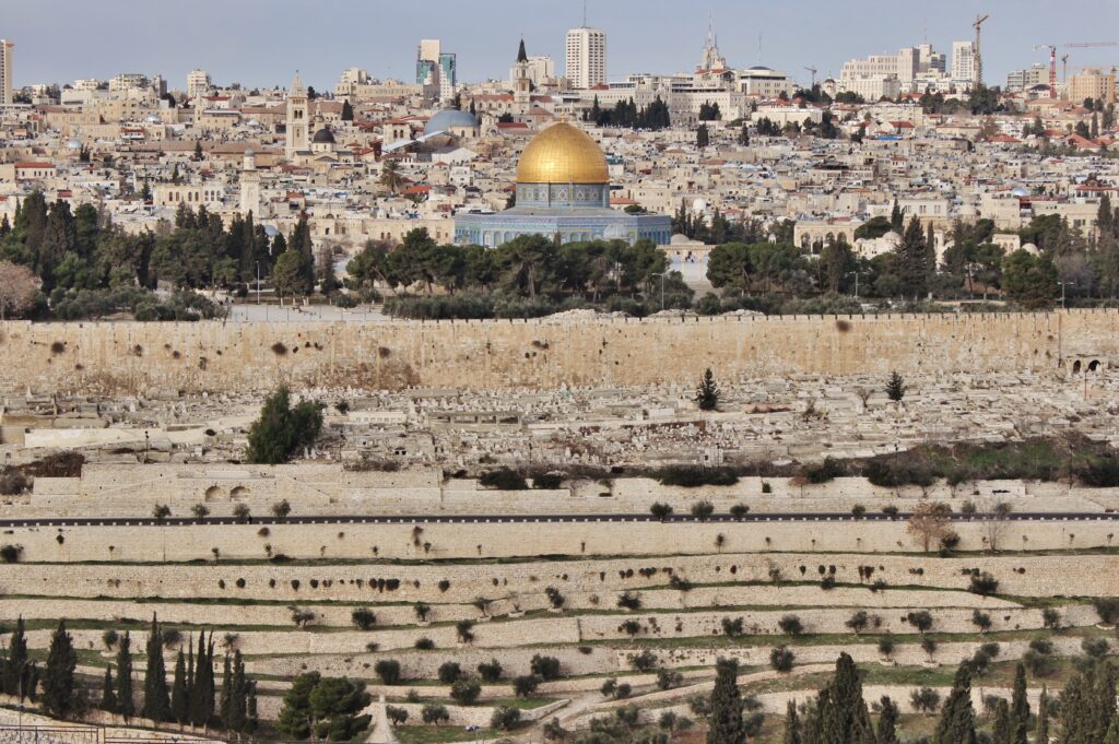 Ministério do Turismo de Israel para o Brasil se pronuncia após fim da guerra Ministério do Turismo de Israel para o Brasil se pronuncia após fim da guerra