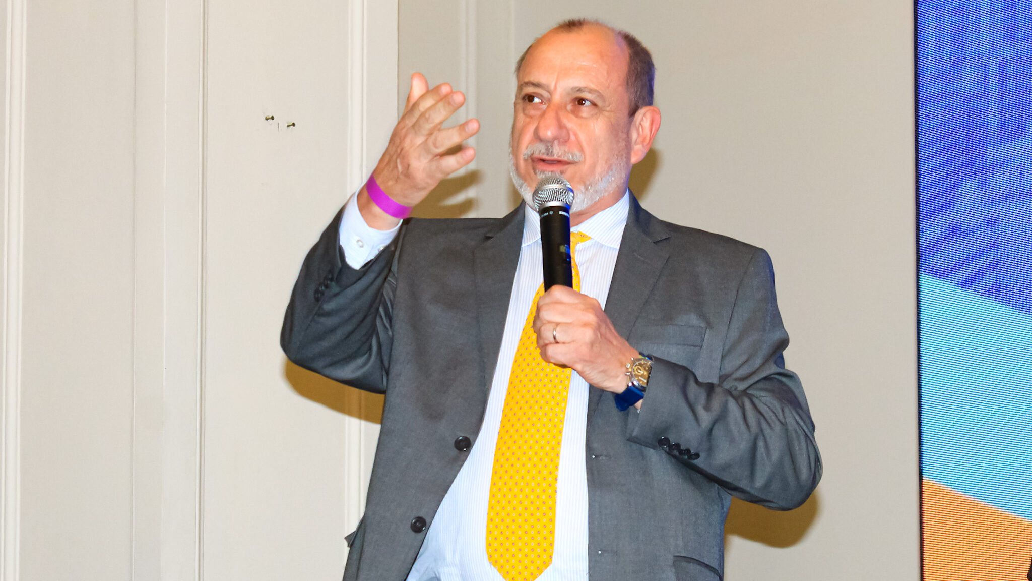 Prioridades para 2026: o que o turismo brasileiro precisa colocar em pauta? 2 Toni Sando do VisitSP discursou na abertura do evento edited Prioridades para 2026: o que o turismo brasileiro precisa colocar em pauta?