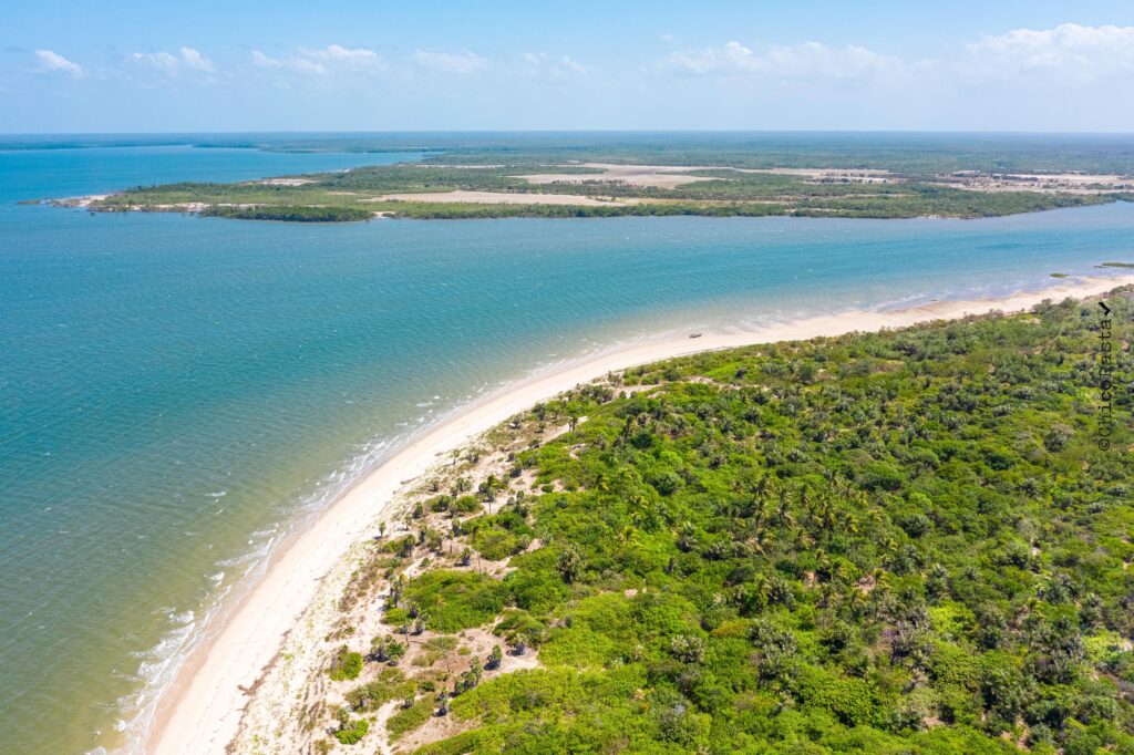 Tutóia: a jóia do Maranhão na Rota das Emoções Tutóia: a jóia do Maranhão na Rota das Emoções