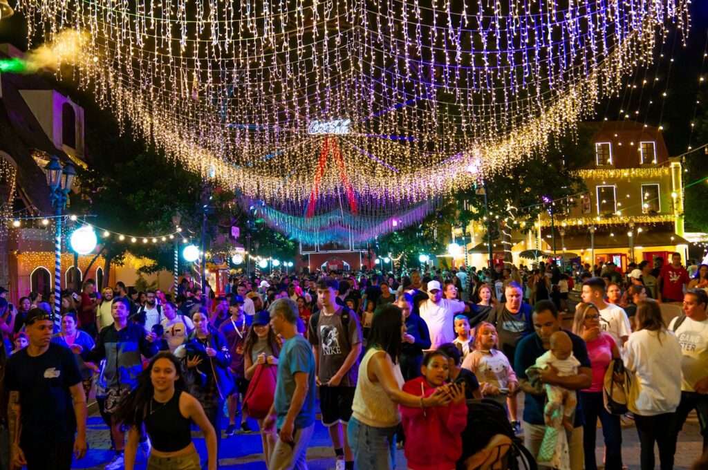 Hopi Hari estreia Natal Mágiko 2025 com espetáculo inédito “A Invenção de Natal”; crianças entram de graça