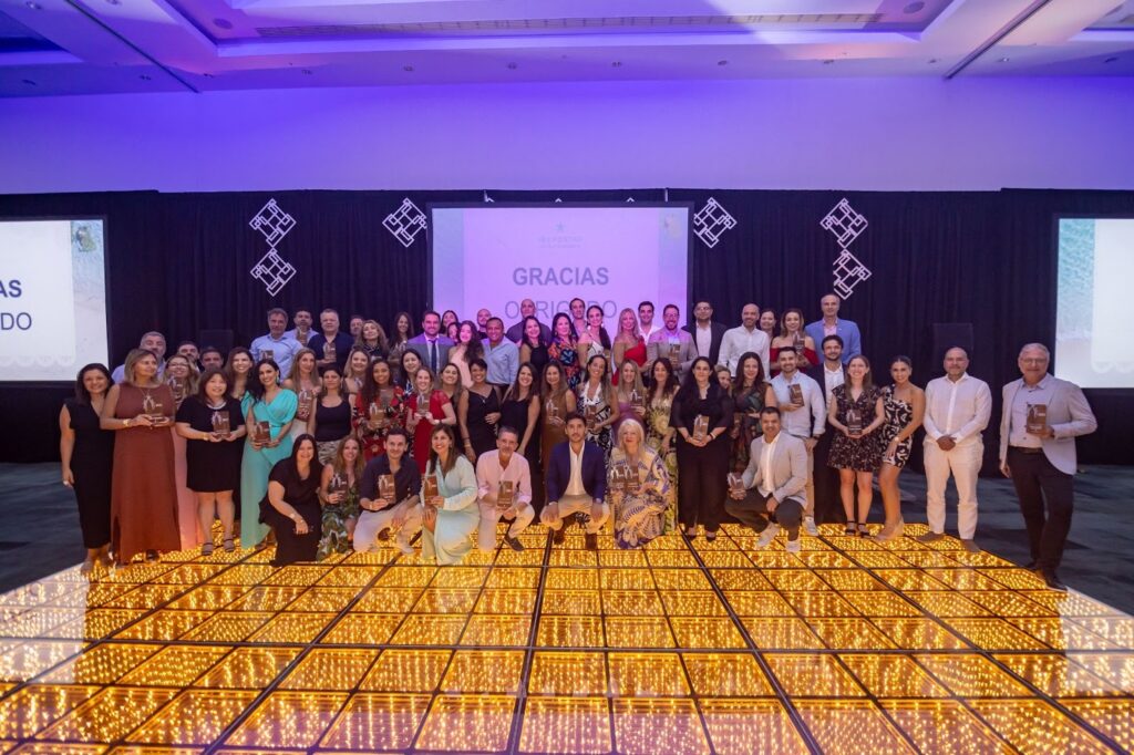 Iberostar celebra principais parceiros do Brasil e da América Latina no Estrellas 2025, em Cancún Iberostar celebra principais parceiros do Brasil e da América Latina no Estrellas 2025, em Cancún