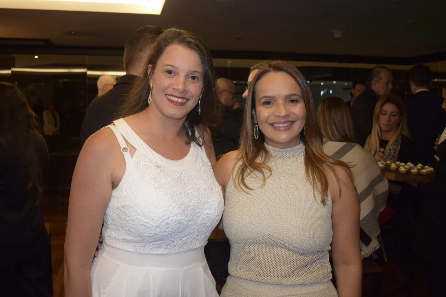 Amanda Pintor, da AZM Turismo Campinas; e Marta Antunes, Planeta Turismo Sorocaba