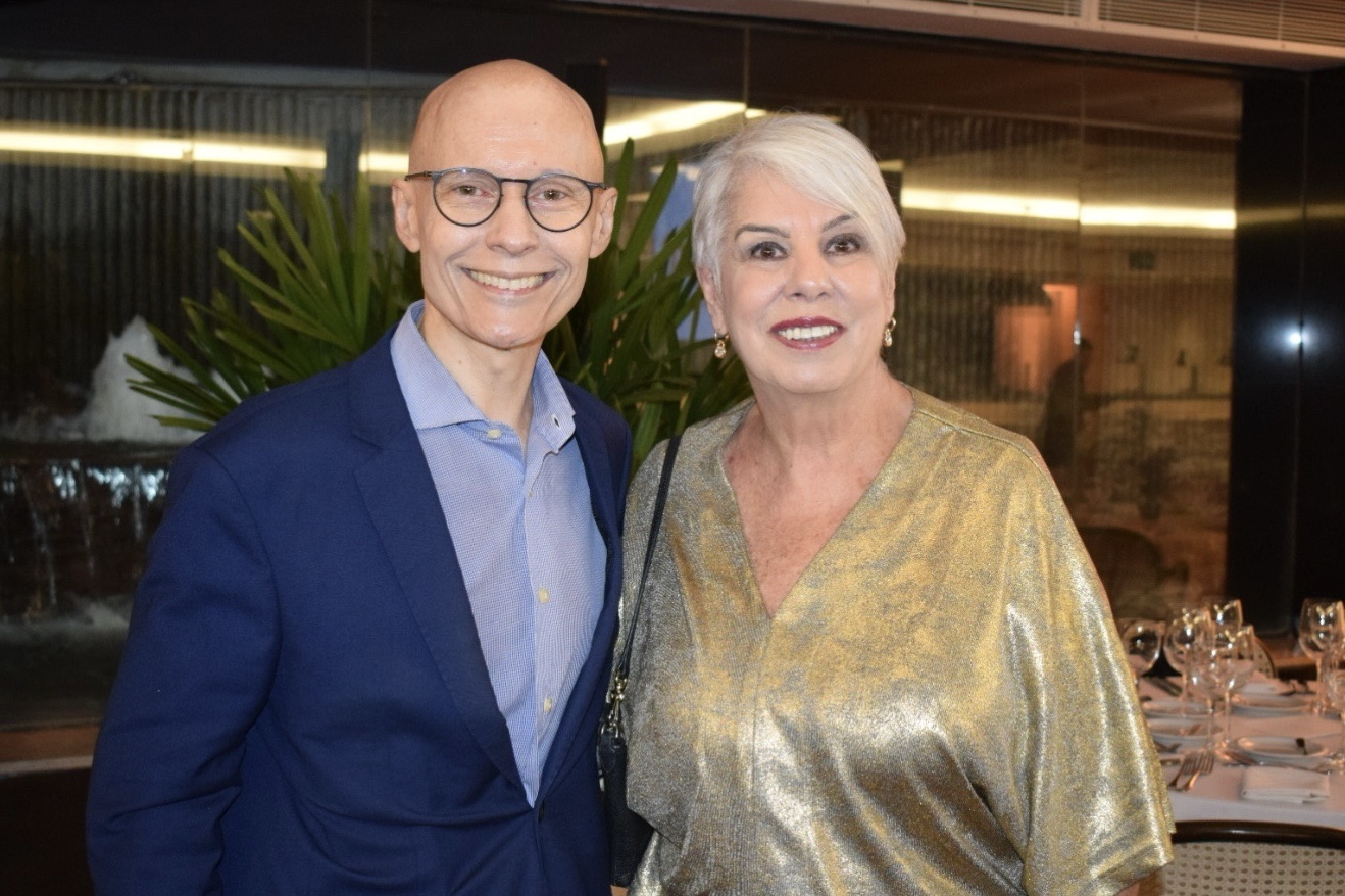 Paulo Manoel, da TZ Viagens; ao lado de Inês Melo, da Unav (Giulia Jardim/M&E)