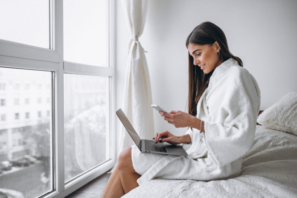 Booking Holdings tem alta no 3º trimestre e aposta em integração com IA da OpenAI Booking Holdings tem alta no 3º trimestre e aposta em integração com IA da OpenAI