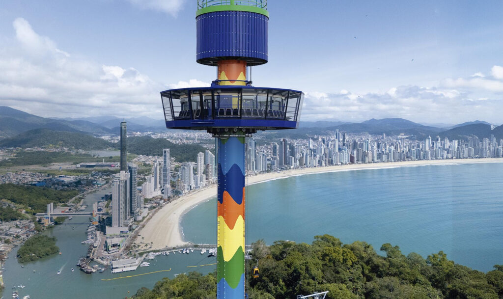 Parque Unipraias lança torre de 59 metros com vistas panorâmicas do litoral catarinense