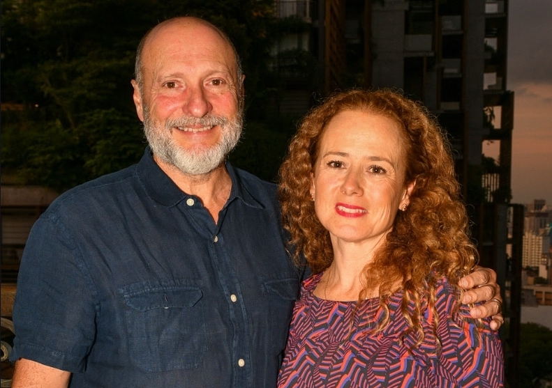 Home 33 1000003266 Home