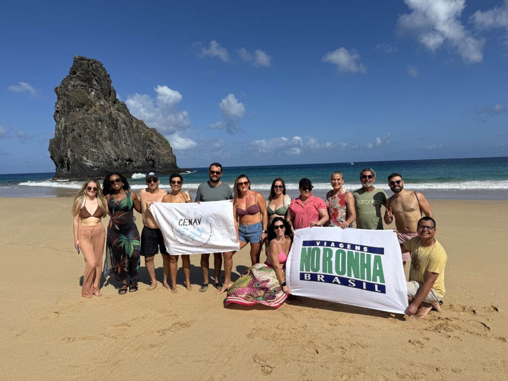 Agentes desbravam Noronha em tour completo durante famtrip da Noronha Brasil; veja fotos