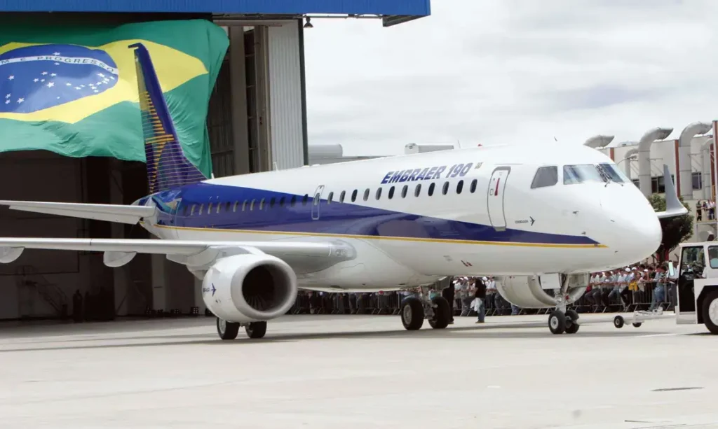 Embraer receberá R$ 1 bilhão do BNDES para ampliar ritmo de exportações Embraer receberá R$ 1 bilhão do BNDES para ampliar ritmo de exportações