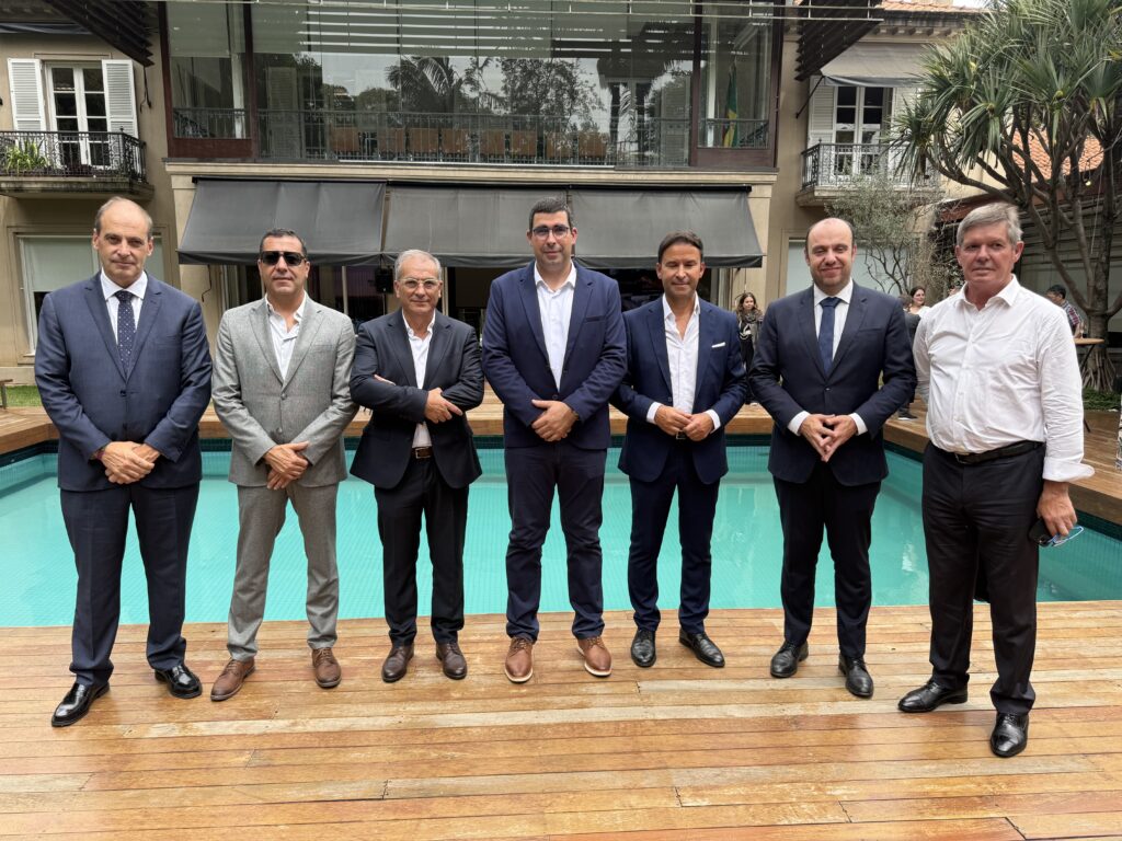 Região de Coimbra destaca atrativos turísticos e oportunidades de investimento em evento no Consulado de Portugal Representantes e autoridades de Coimbra
