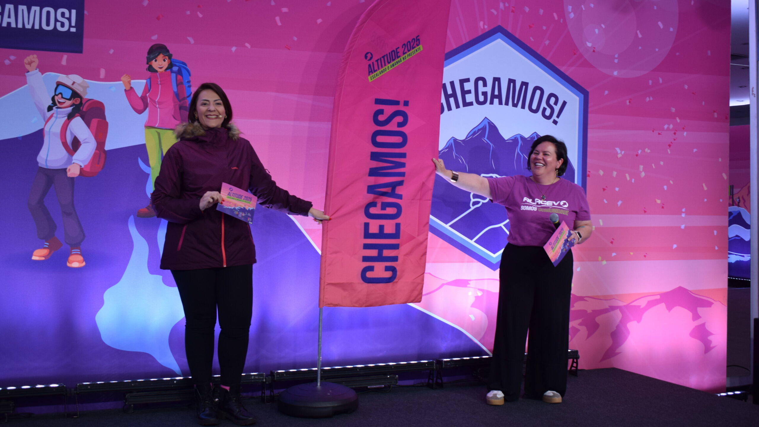 Home 25 Luana Nogueira e Andra Matos da Alagev edited scaled Home