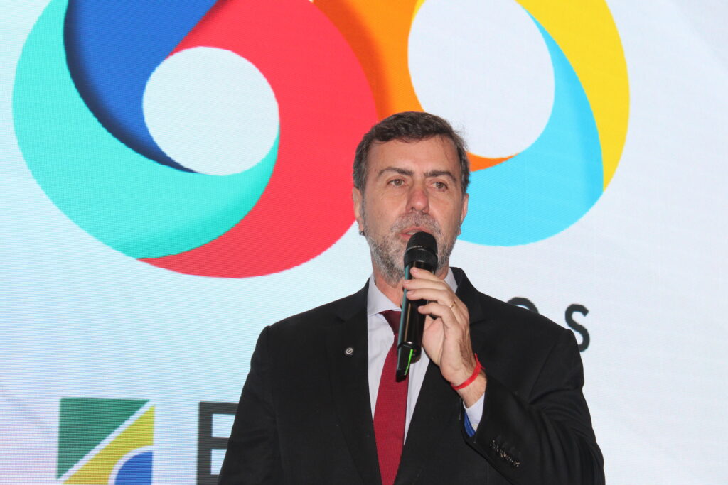 Em Londres, Freixo celebra os 60 anos da Embratur e aposta em 9 milhões de turistas internacionais até dezembro Em Londres, Freixo celebra os 60 anos da Embratur e aposta em 9 milhões de turistas internacionais até dezembro