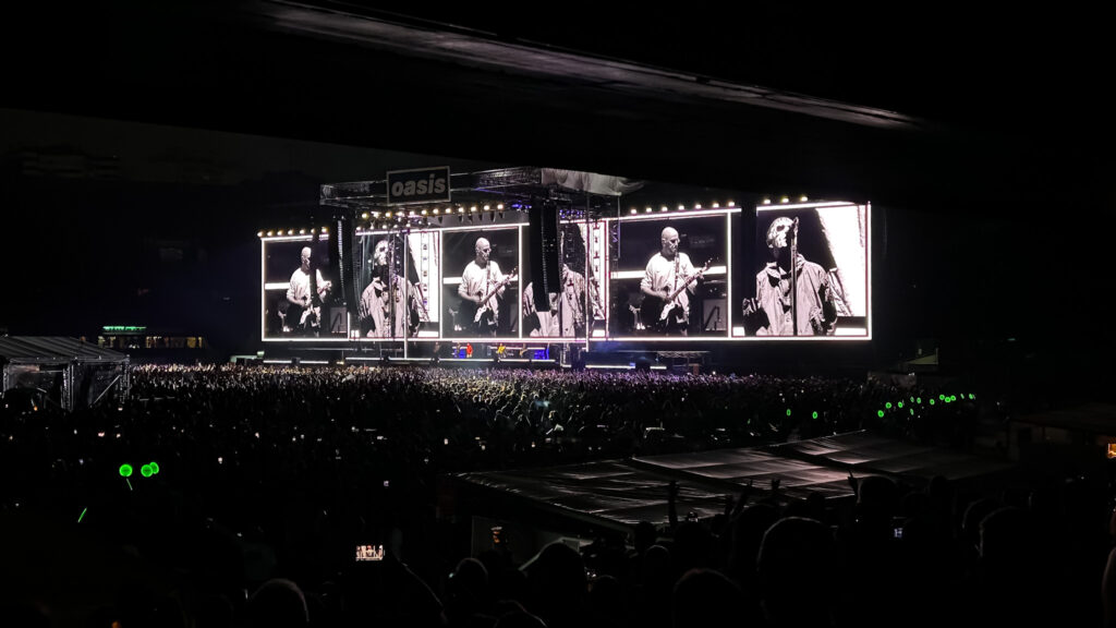 O The Oasis foi o centro do movimento musical Britpop nos anos 90 Show do Oasis marca Fam Experience em São Paulo, veja fotos