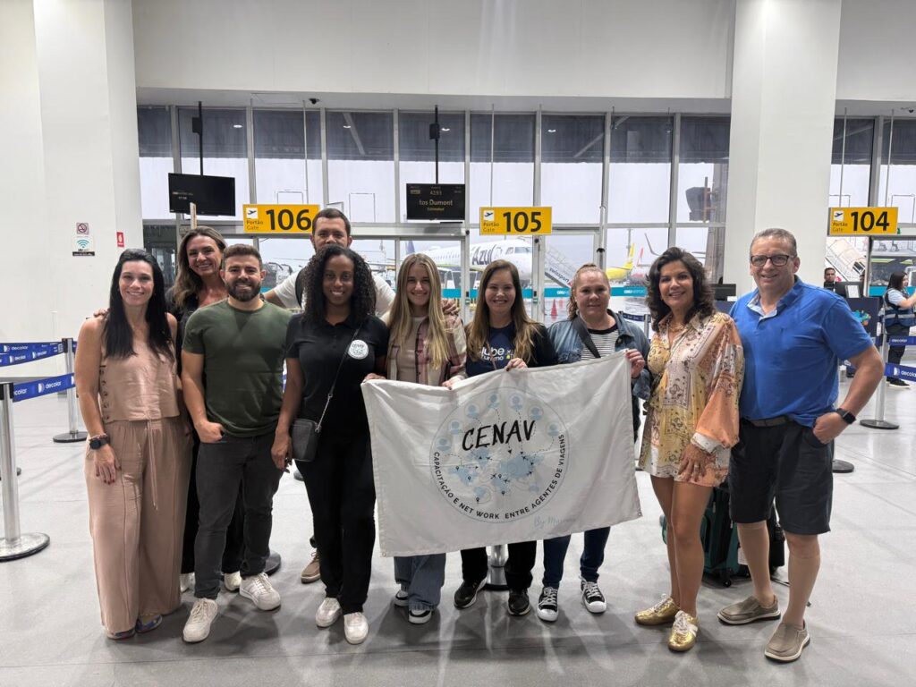 Fernando de Noronha recebe grupo de agentes para treinamento e imersão no turismo local