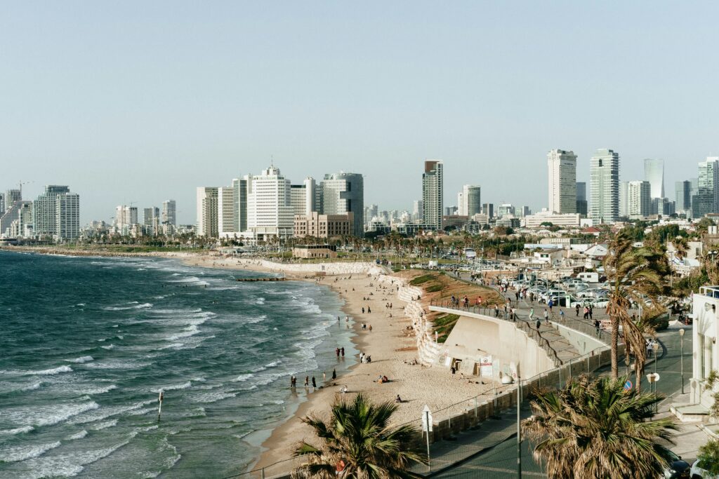 Israel reforça turismo com prêmio europeu, campanha global e reabertura do Hotel Nordoy (Unsplash/Adam Jang)