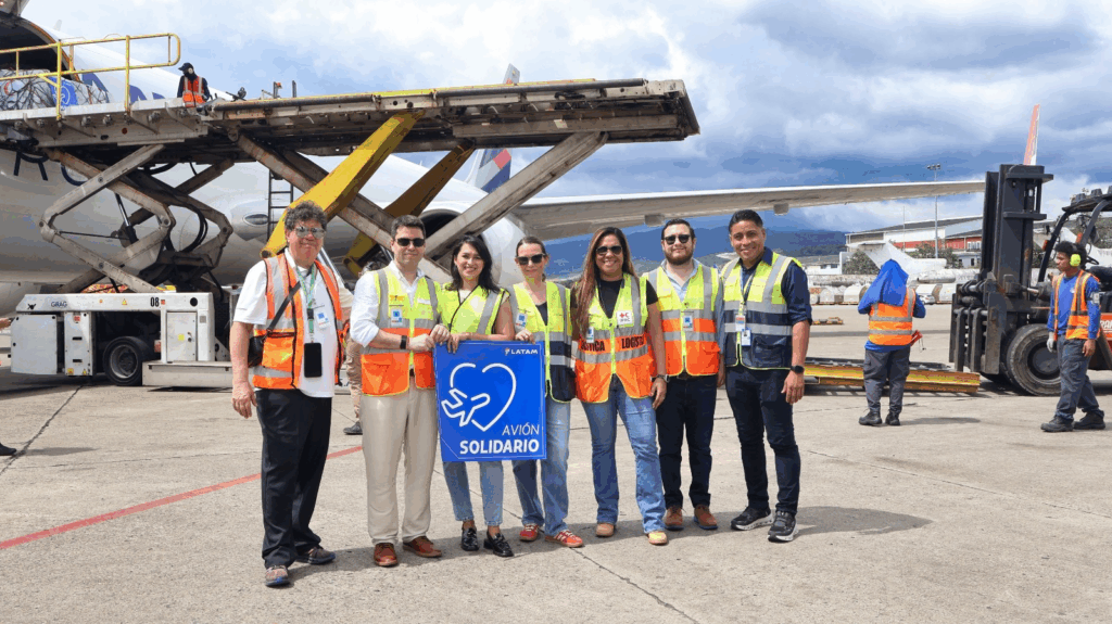 Programa Avião Solidário da Latam entrega ajuda humanitária à Jamaica Programa Avião Solidário da Latam entrega ajuda humanitária à Jamaica