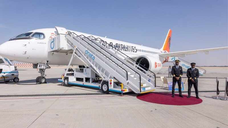 TAAG apresenta Airbus A220-300 no Dubai Airshow e reforça estratégia de expansão na África TAAG apresenta Airbus A220-300 no Dubai Airshow e reforça estratégia de expansão na África