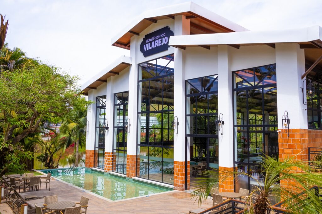 Hotéis Vilarejo fecham 2025 com crescimento de 36%