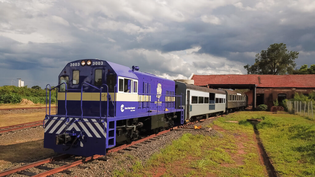Passeio de trem histórico vira alternativa para o feriado de 1º de maio no interior de São Paulo passeio