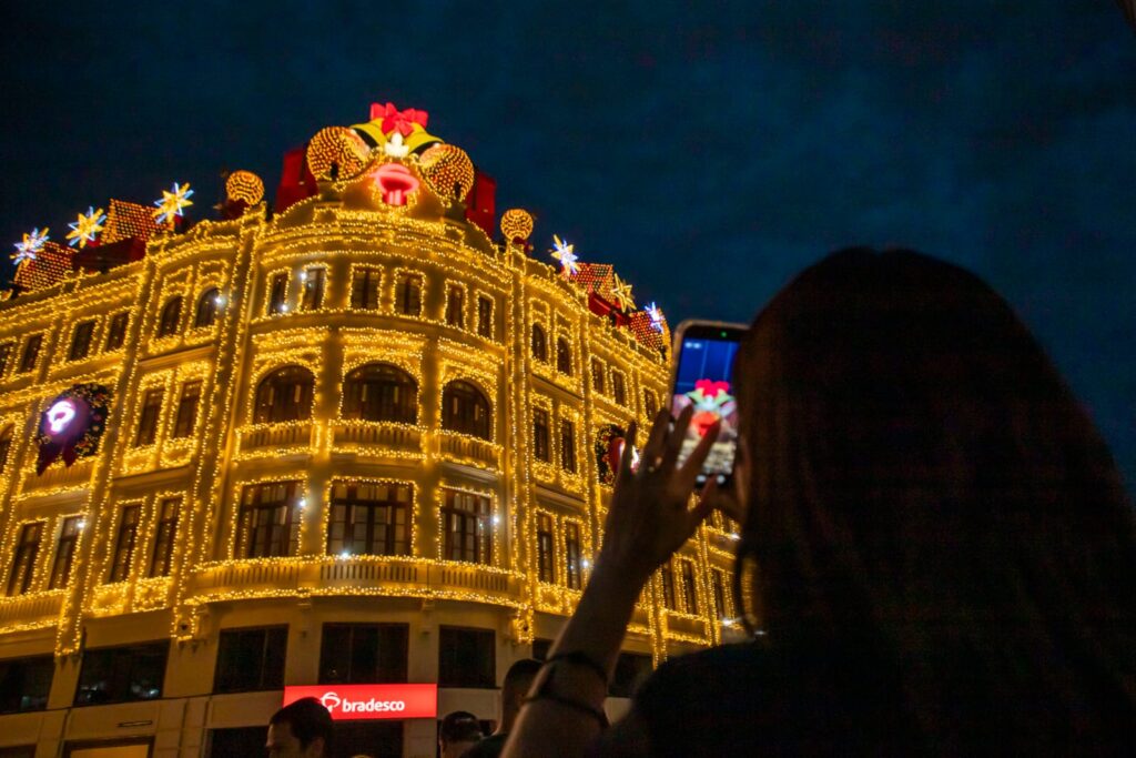 Natal 2025: Curitiba reúne mais de 150 atrações e promete movimentar R$ 440 milhões na economia Natal 2025: Curitiba reúne mais de 150 atrações e promete movimentar R$ 440 milhões na economia