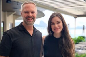 Simon Mayle e Mônica Medeiros (Divulgação/TurisMall)