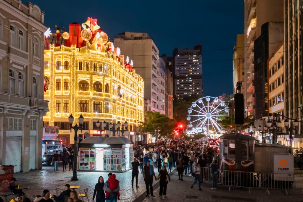 Natal 2025: Curitiba reúne mais de 150 atrações e promete movimentar R$ 440 milhões na economia Natal 2025: Curitiba reúne mais de 150 atrações e promete movimentar R$ 440 milhões na economia