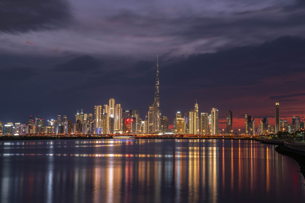Hóspedes de hotéis em Dubai poderão evitar filas com check-in sem contato Hóspedes de hotéis em Dubai poderão evitar filas com check-in sem contato