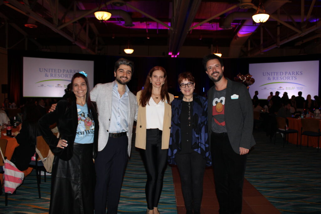 HotelDO premia agentes em primeiro summit internacional; veja fotos