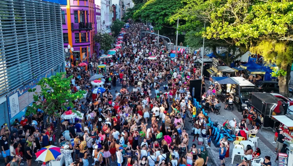 Carnaval de rua: conheça as principais festas espalhadas pelo Brasil em 2026 Carnaval de rua: conheça as principais festas espalhadas pelo Brasil em 2026