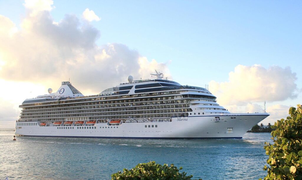 Oceania Cruises decide proibir crianças em seus navios