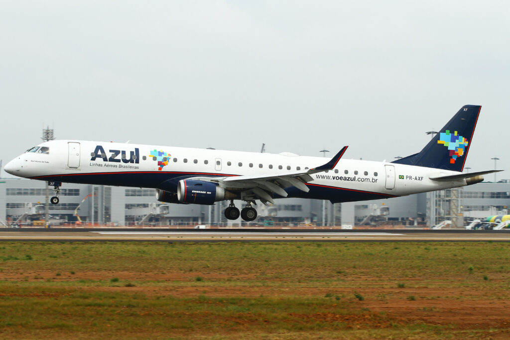 Azul comemora 15 anos de operação no Galeão com mais de 9,3 milhões de passageiros transportados Azul comemora 15 anos de operação no Galeão com mais de 9,3 milhões de passageiros transportados