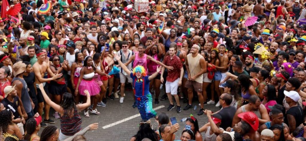 Carnaval da Bahia sinaliza marca histórica no fluxo turístico em 2026 Carnaval da Bahia sinaliza marca histórica no fluxo turístico em 2026