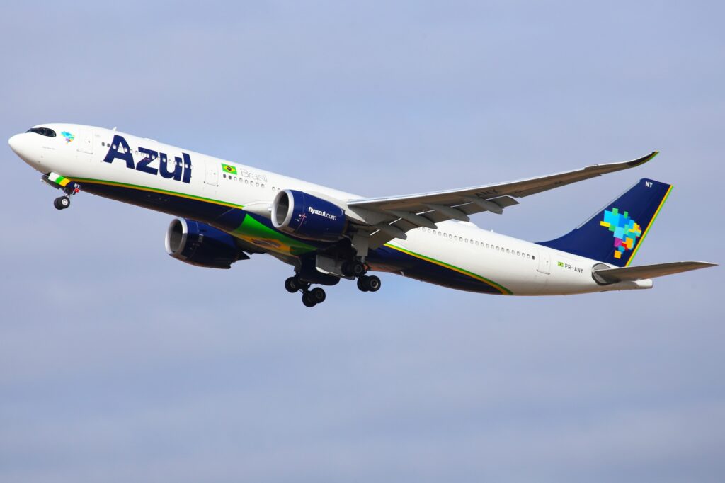 Azul Fidelidade libera Passagem Cortesia com pontos e lança atendimento 24h para clientes Diamante Unique Azul