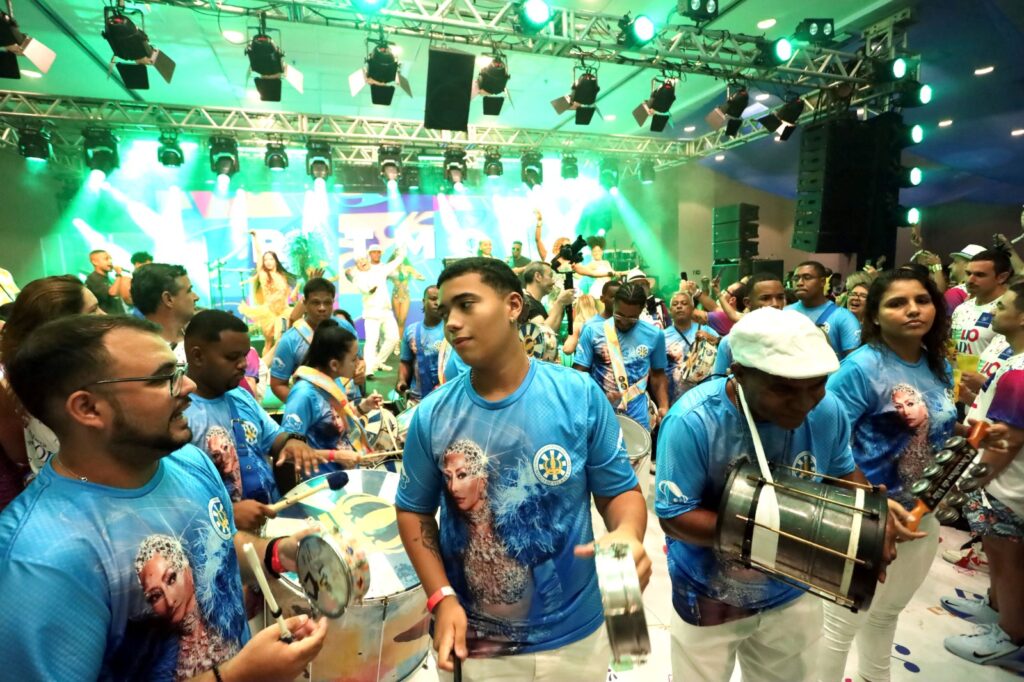 Windsor Hoteis promove feijoada de Carnaval com show de Diogo Nogueira Windsor Hoteis promove feijoada de Carnaval com show de Diogo Nogueira