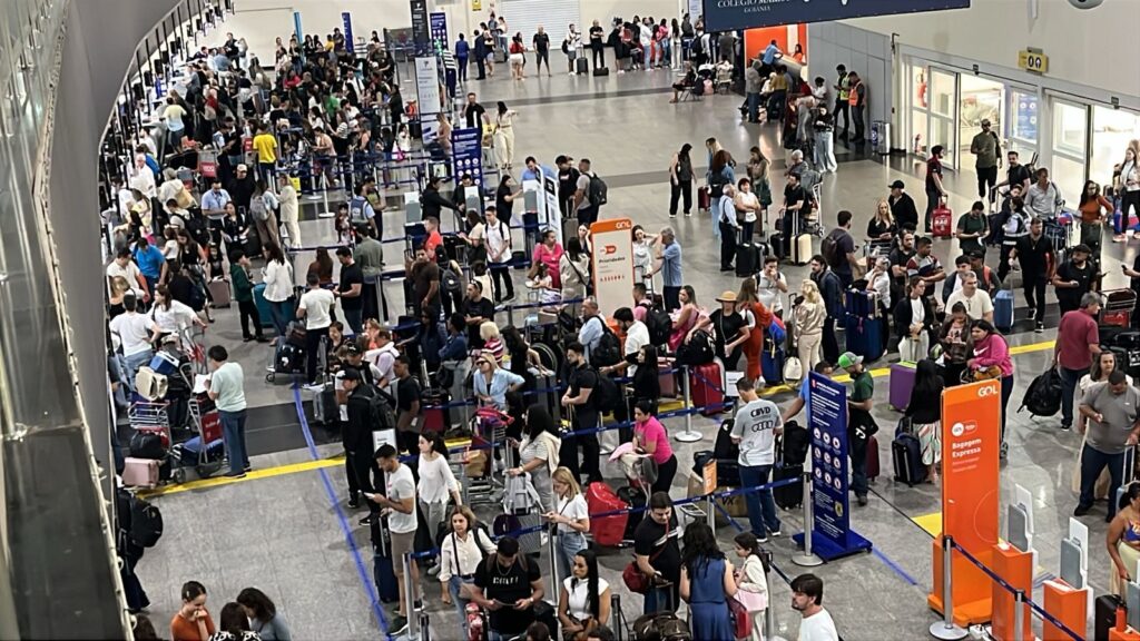 Aeroporto de Goiânia espera mais de 62 mil passageiros no Carnaval Aeroporto de Goiânia espera mais de 62 mil passageiros no Carnaval