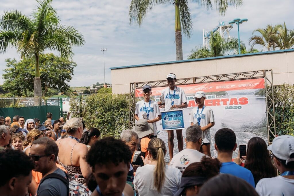 Wet’n Wild recebe 850 nadadores em etapa do Circuito Paulista de Águas Abertas Wet