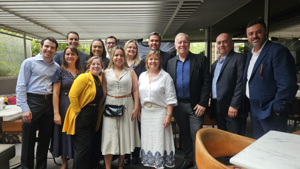 "Aqui é diferente": NCL reforça novo posicionamento da marca e apresenta caderno de cruzeiros 2026 para trade em São Paulo NCL