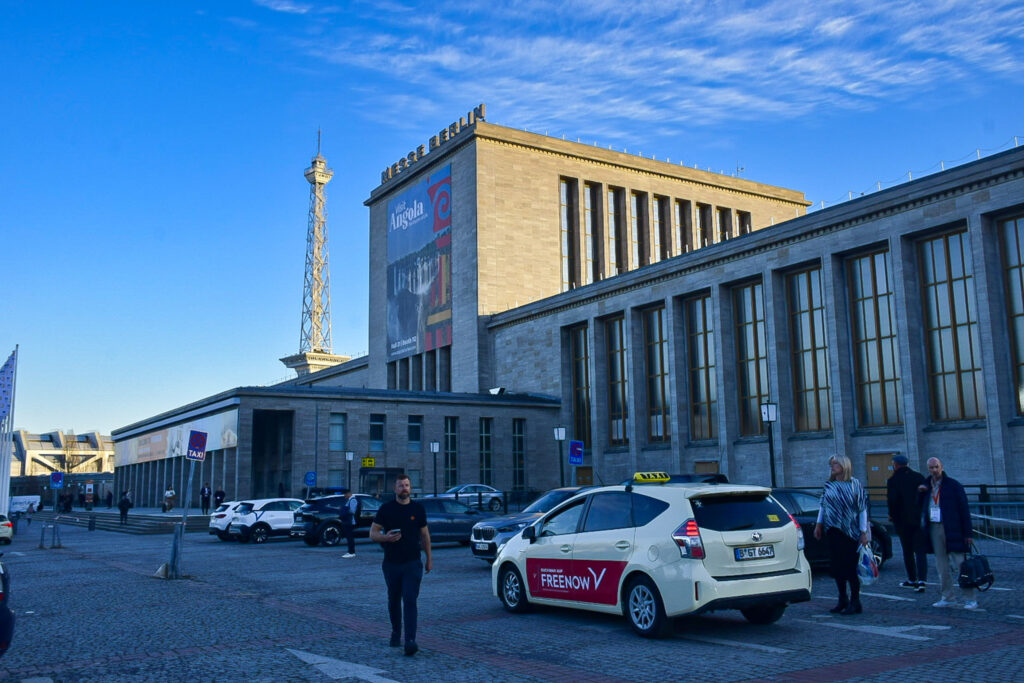 Entrada da Messe Berlim (Ana Azevedo/M&E) ITB Berlim