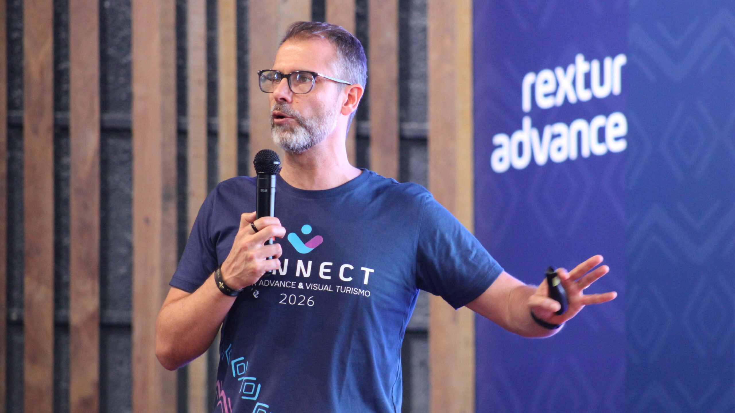 Connect 2026: Rextur Advance e Visual Turismo abrem novo dia de programação em Trancoso com lideranças otimistas Connect 2026: Rextur Advance e Visual Turismo abrem novo dia de programação em Trancoso com lideranças otimistas