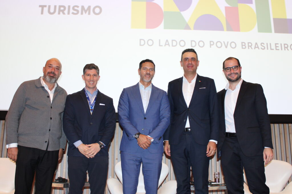 Conectividade, parcerias e expansão de rotas marcam debate da aviação no TurisMall 2026 rota