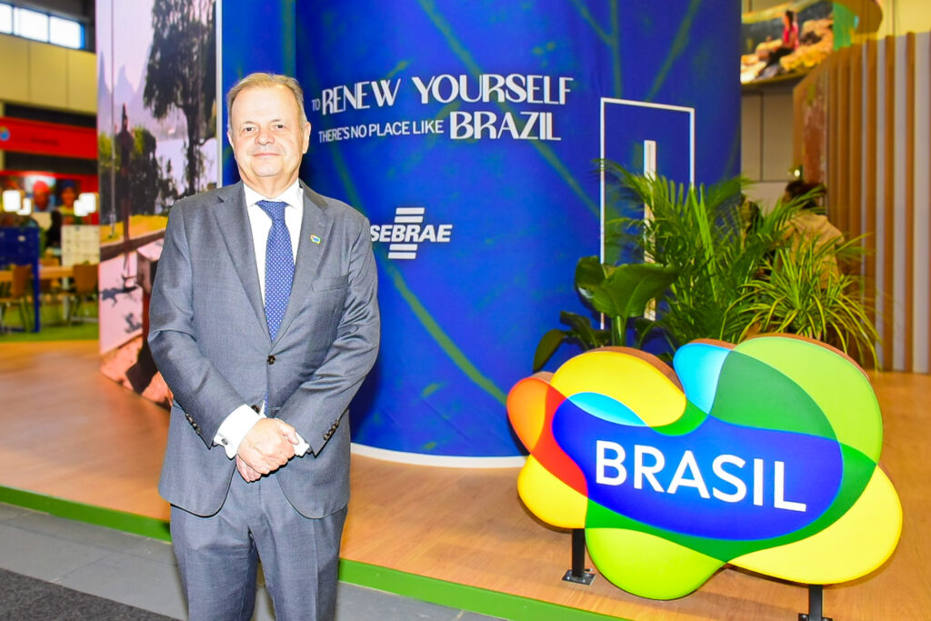 Brasil: Conectividade aérea e promoção da paz são estratégias essenciais para captar mercado alemão, diz embaixador na ITB 2026 Rodrigo de Lima Baena Soares, embaixador do Brasil na Alemanha (Ana Azevedo/M&E)