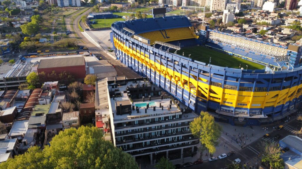 Turismo esportivo ganha força e transforma estádios em atrações globais