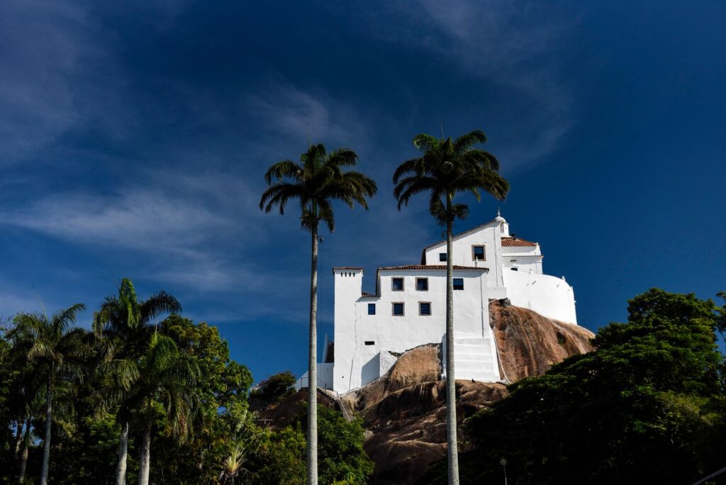 Novos roteiros integram fé, cultura e gastronomia para fortalecer o turismo no Espírito Santo Novos roteiros integram fé, cultura e gastronomia para fortalecer o turismo no Espírito Santo